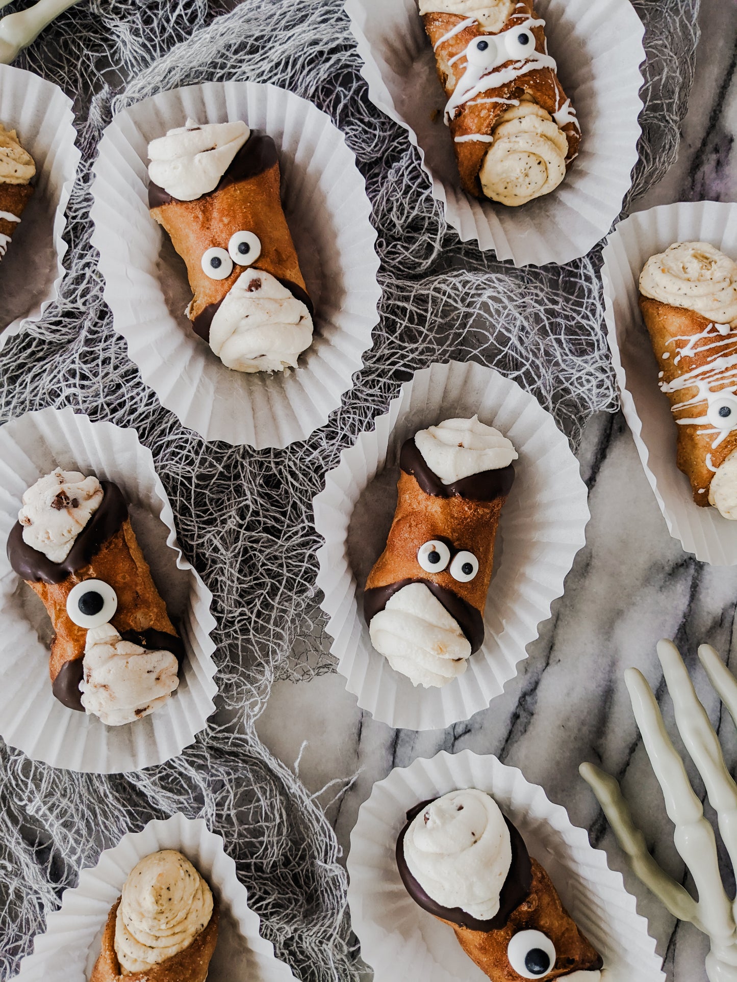 Spooktacular Mini Cannoli Kit