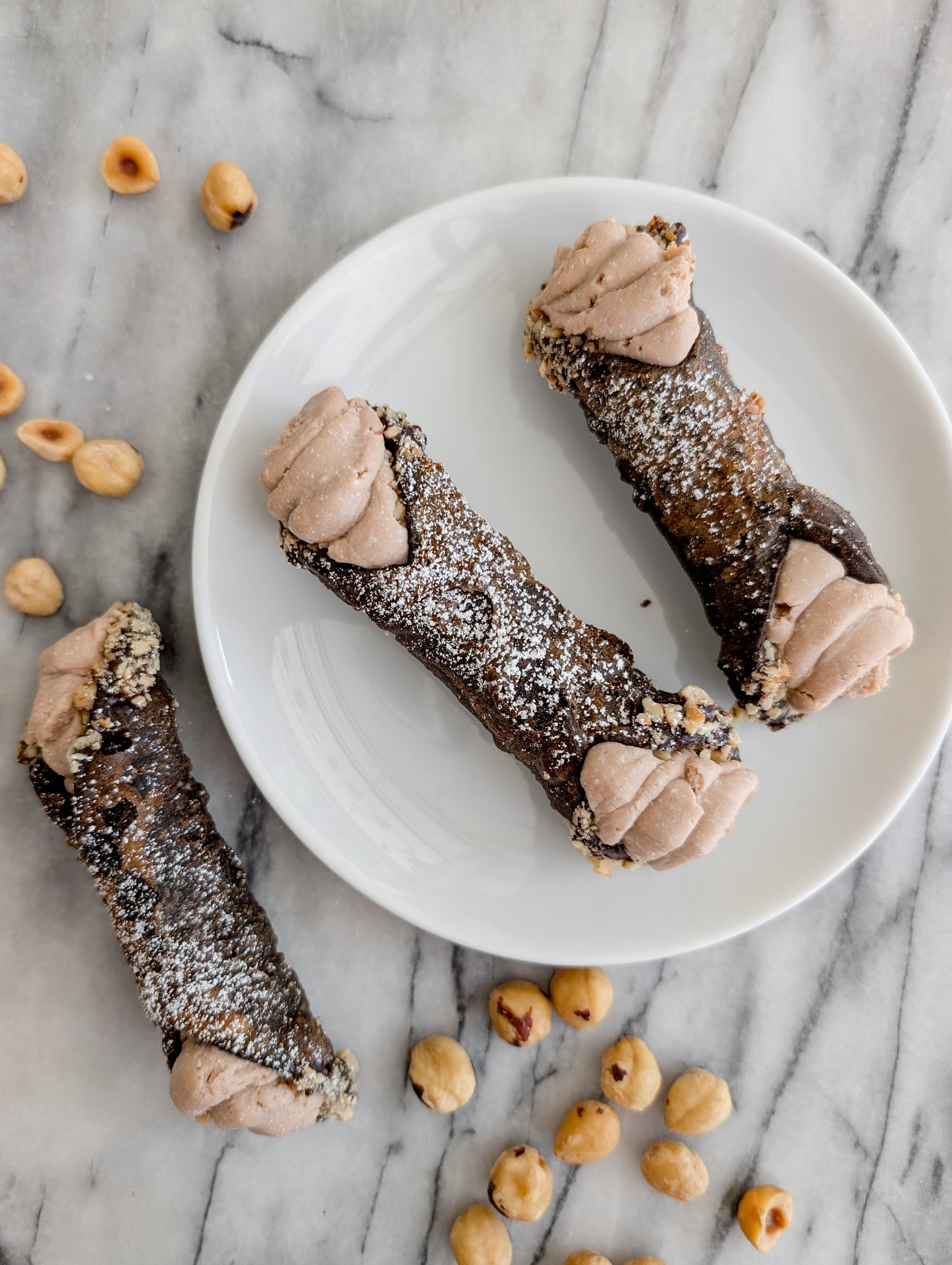 Nutella Cannoli