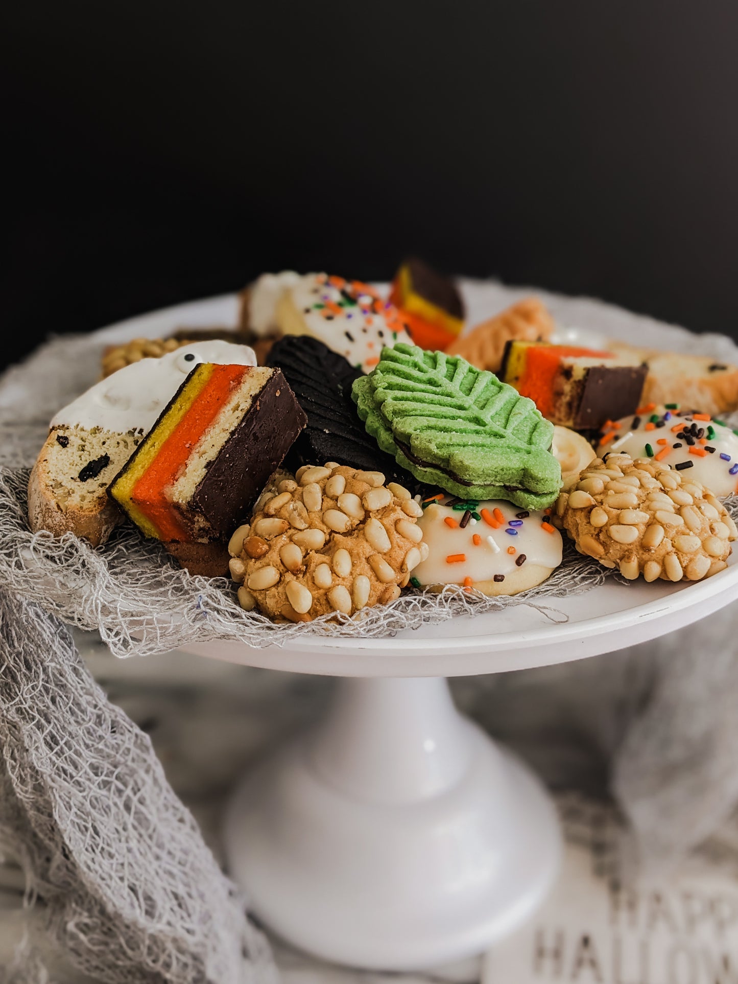Deluxe Halloween Cookie Box (pick-up)