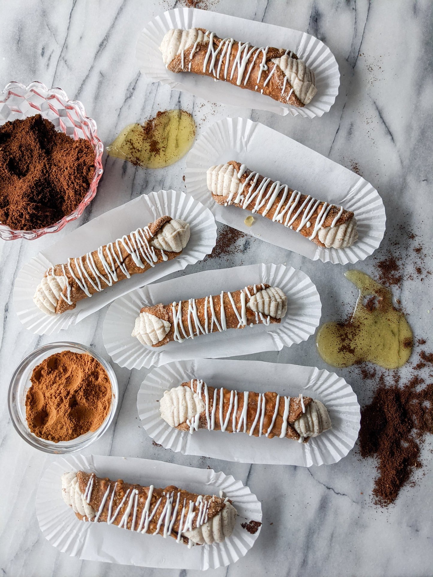 Cinnamon Honey Latte Cannoli