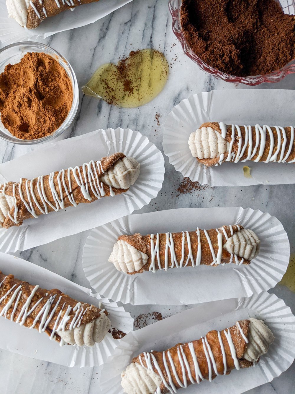 Cinnamon Honey Latte Cannoli