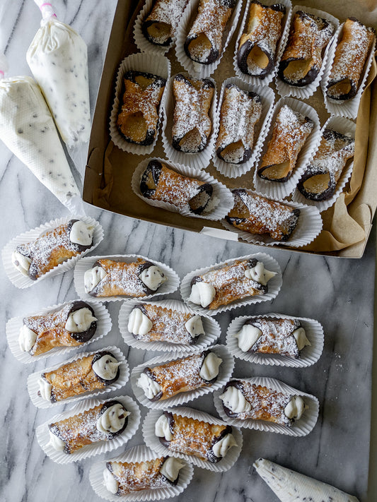 Mini Classic Cannoli Dozen