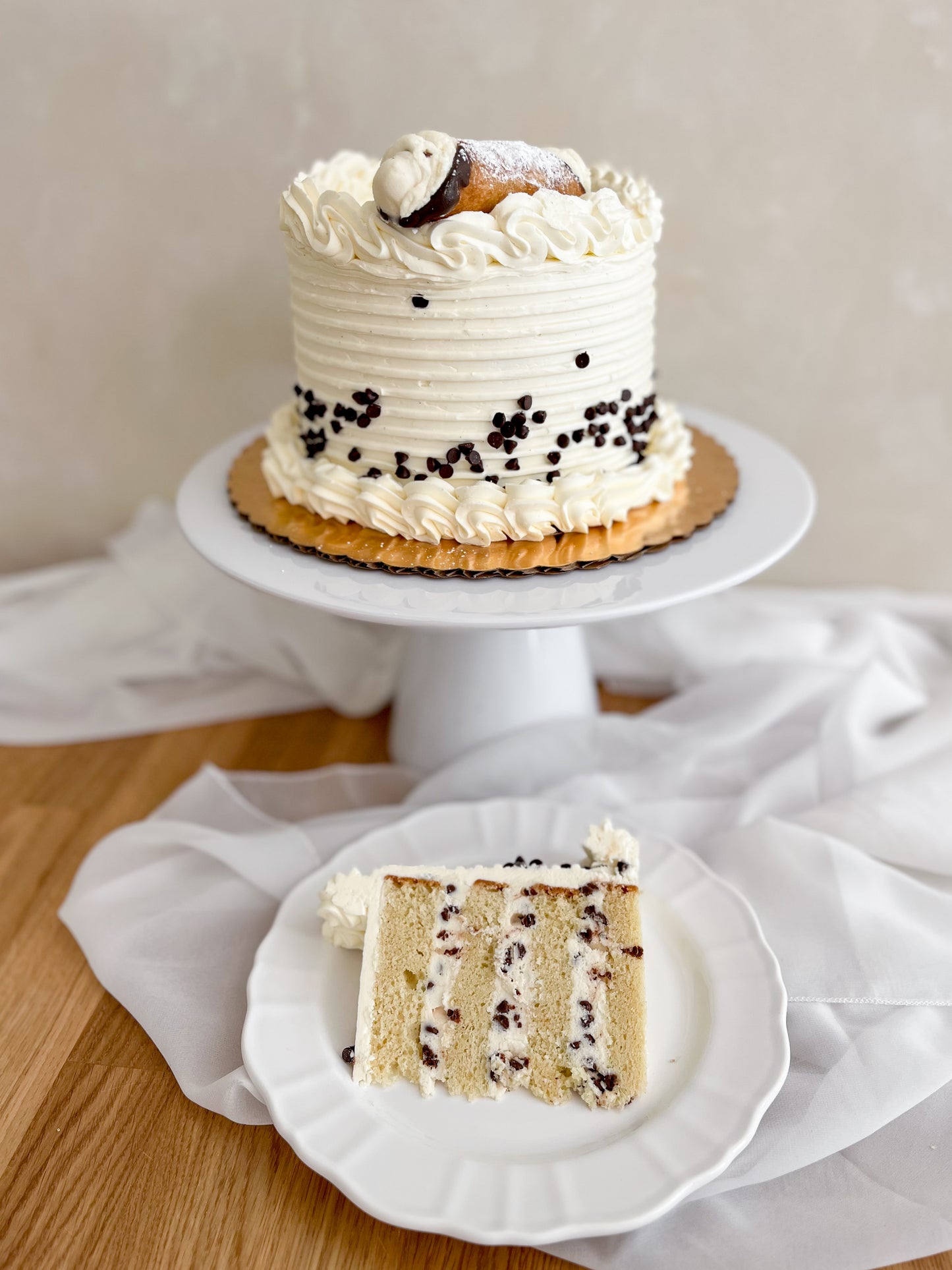 Cannoli Cake