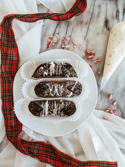 Peppermint Bark Cannoli