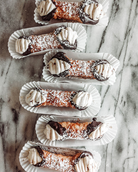 Classic Cannoli Six-Pack (Christmas)