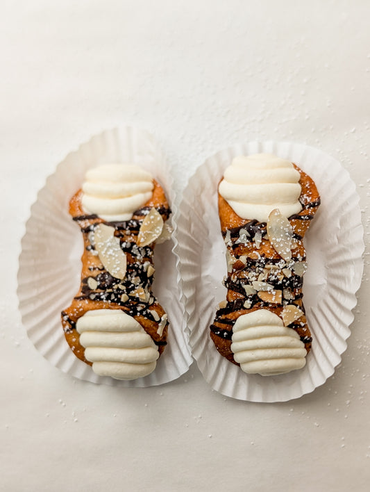 Bee Sting Cannoli