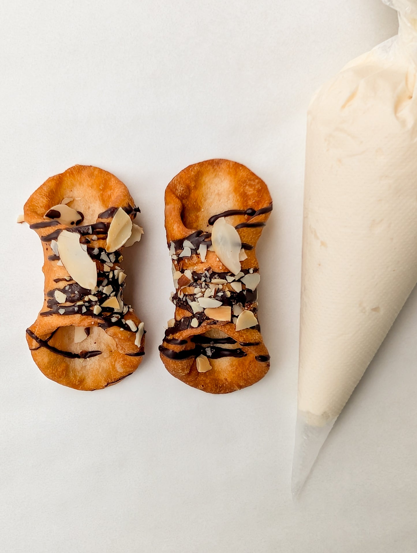 Bee Sting Cannoli