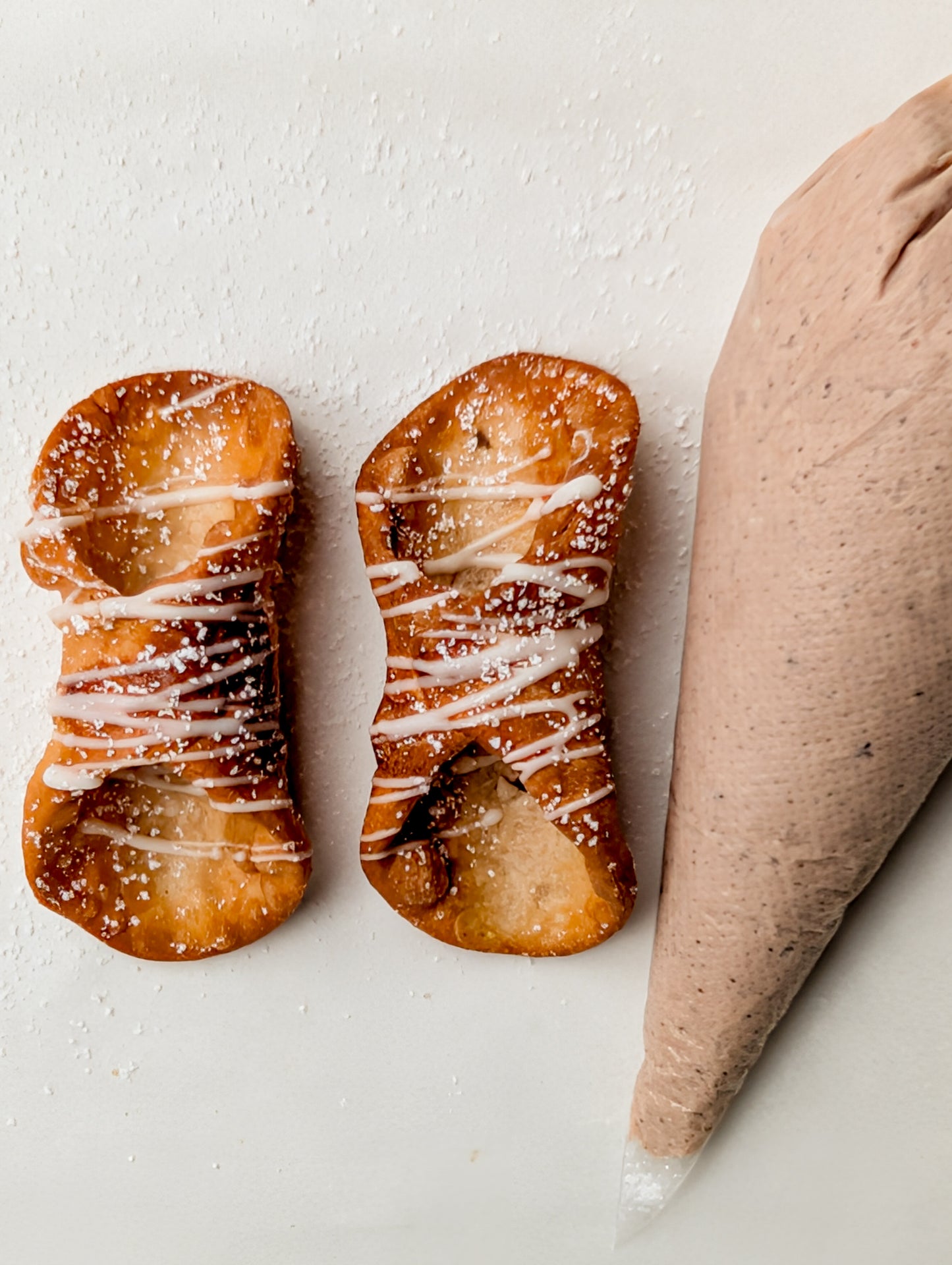 Cinnamon Honey Latte Cannoli