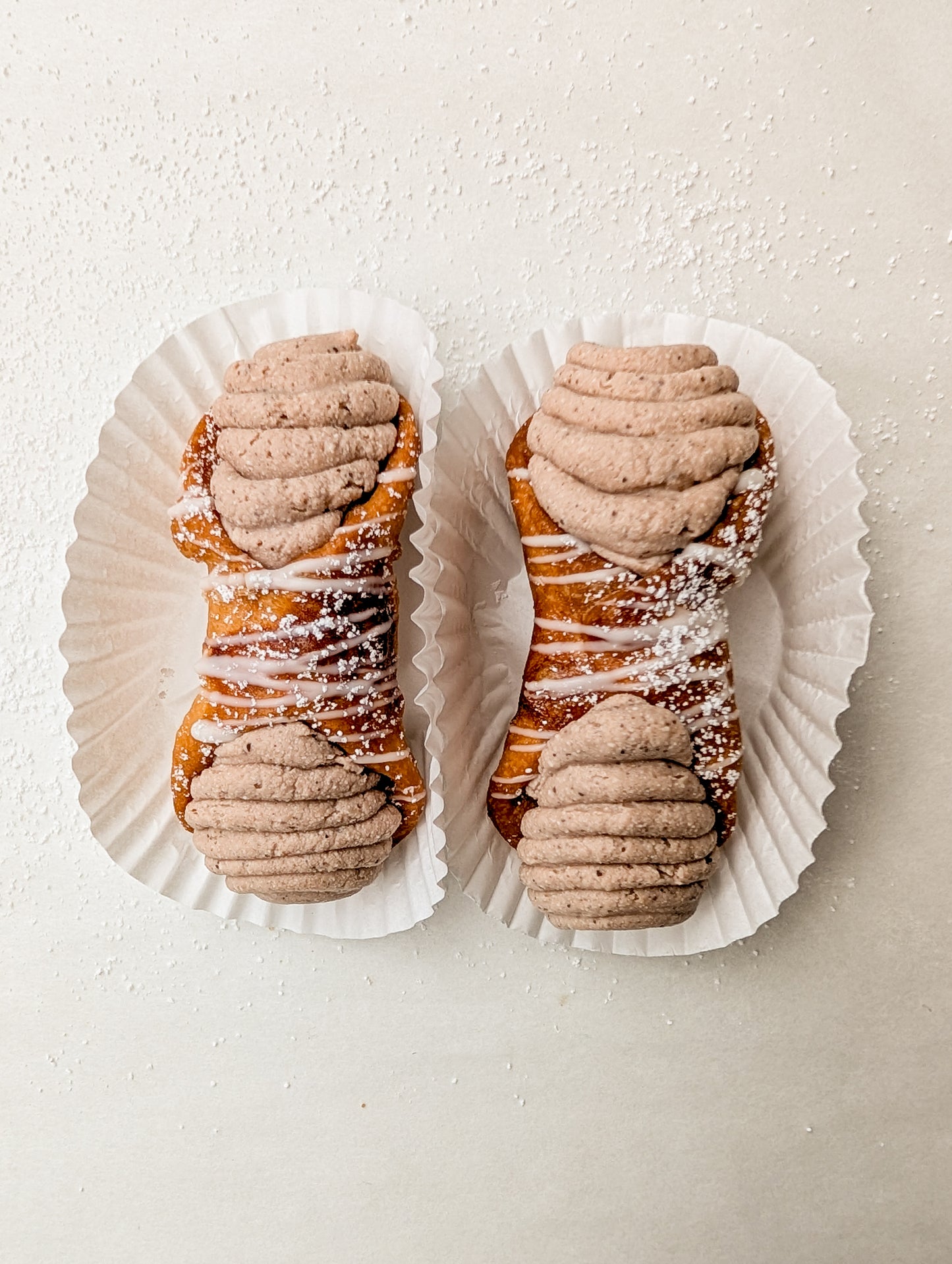 Cinnamon Honey Latte Cannoli