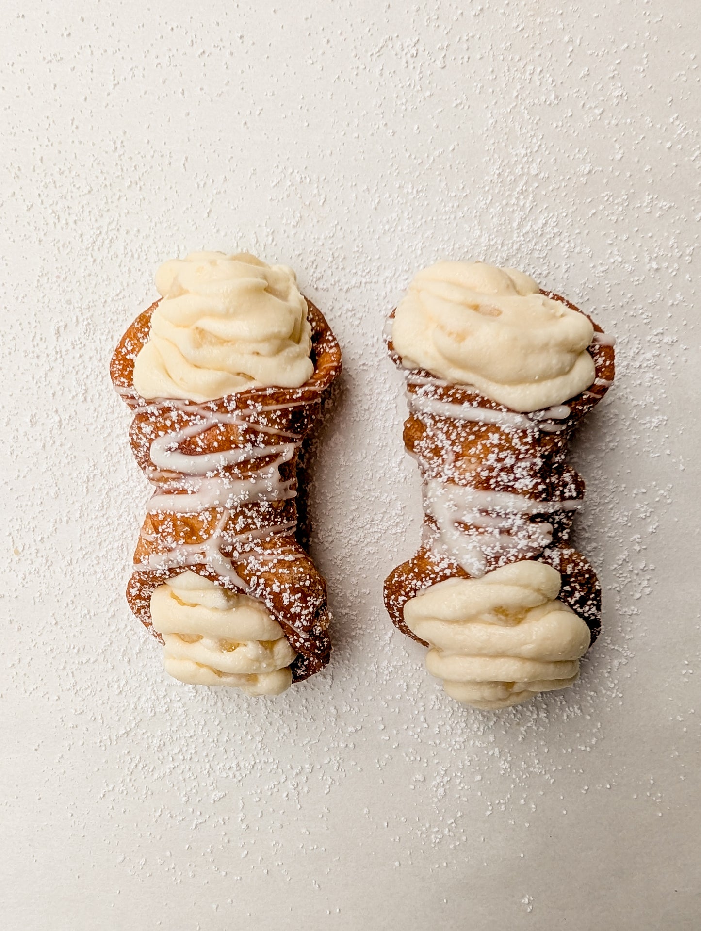 Limoncello Cannoli
