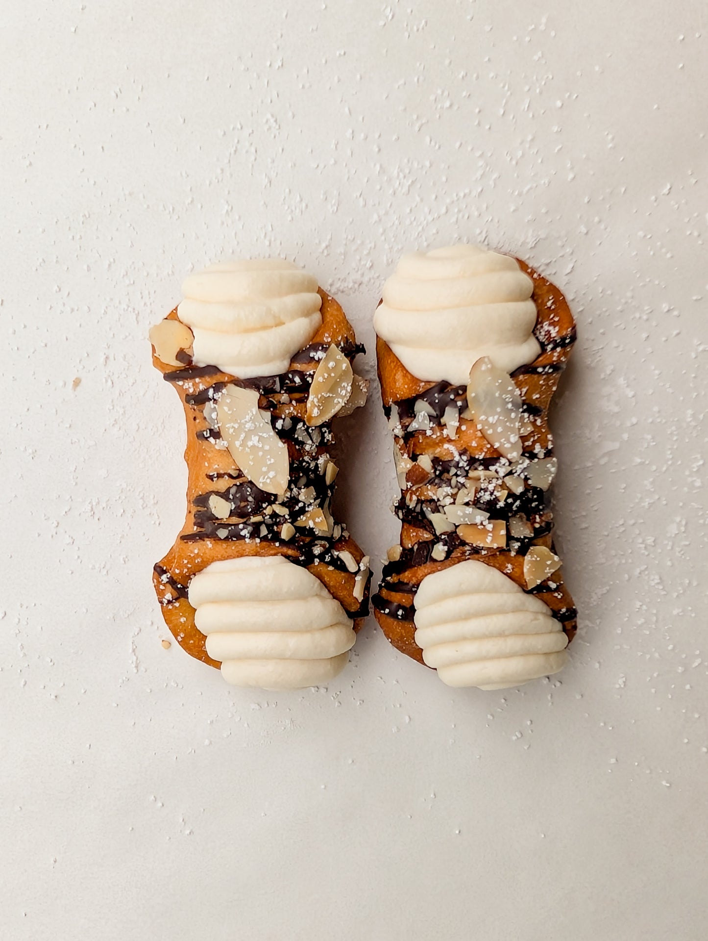 Bee Sting Cannoli