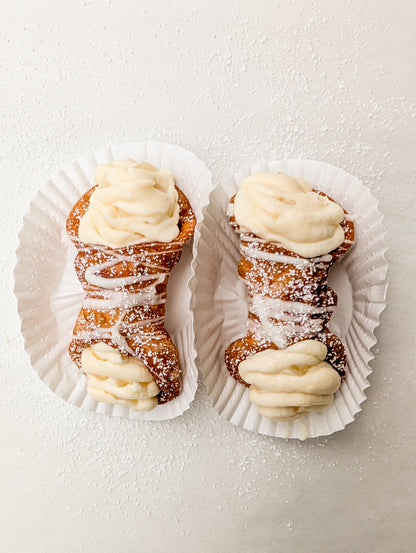 Limoncello Cannoli