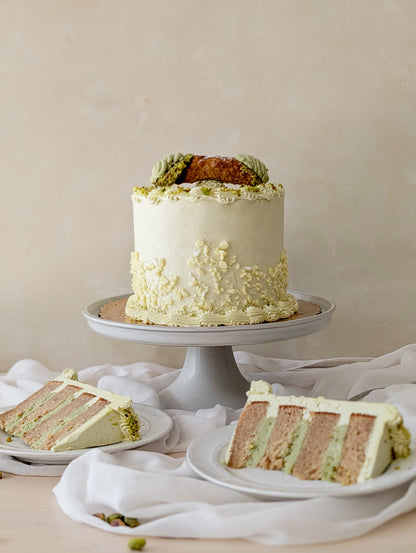 Pistachio Cannoli Cake